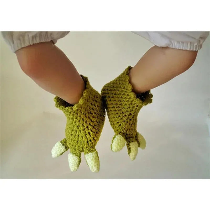 Baby Yoda crochet costume set featuring adorable green gloves with claw details for infants