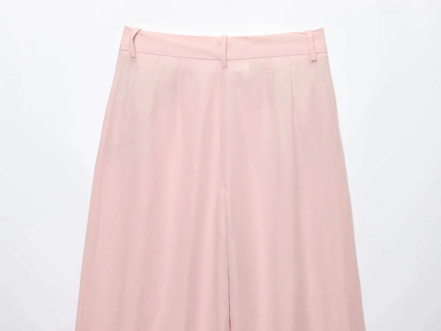 EtherealBe casual chic office lady pantsuit in soft pink for a stylish professional look
