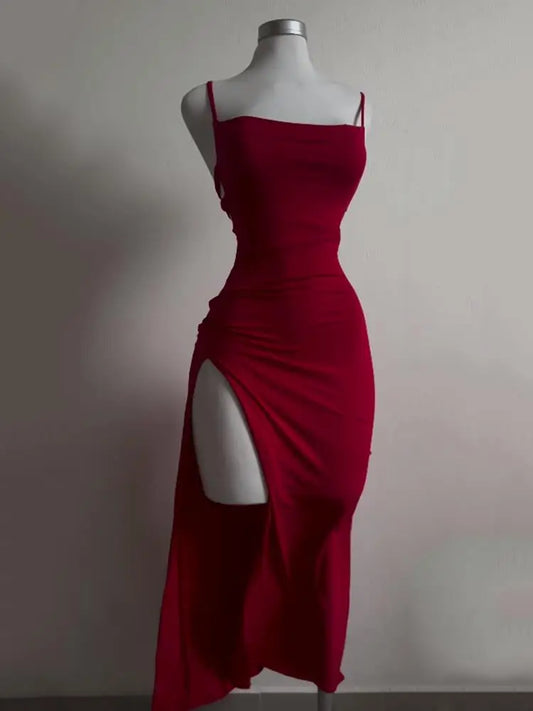 EtherealBe high slit backless evening dress in deep red for glamorous evening events