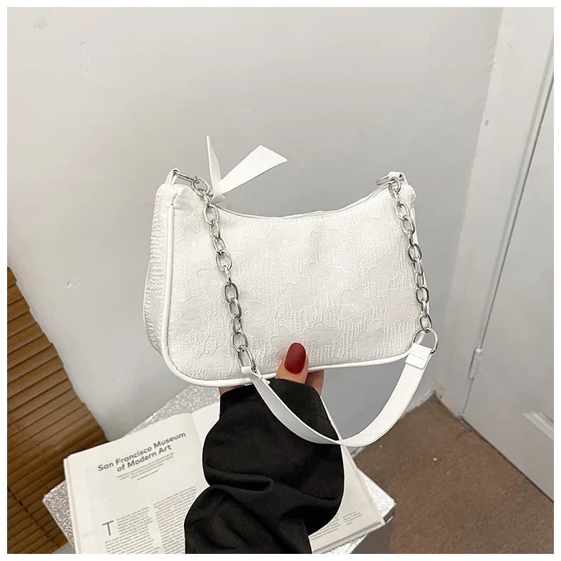 EtherealBe fashion felt shoulder bag for women in white with chain detail and stylish design