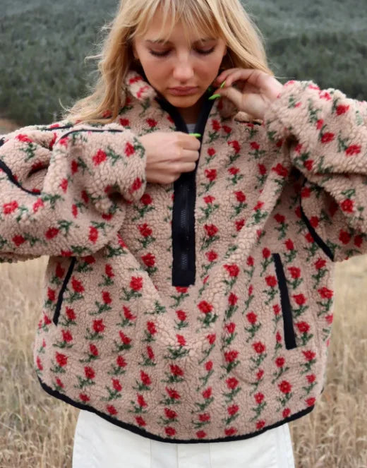 EtherealBe Floral Fashion Fleece Tops for Winter in Cozy Design with Zipper Front