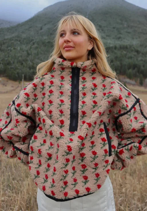 EtherealBe Fashion Fleece Top for Winter with Floral Design and High Collar in Outdoor Setting