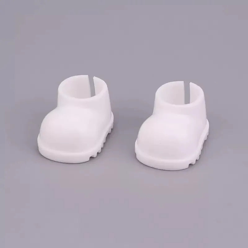 White shoes for Labubu doll clothes, perfect for stylish doll outfits and accessories