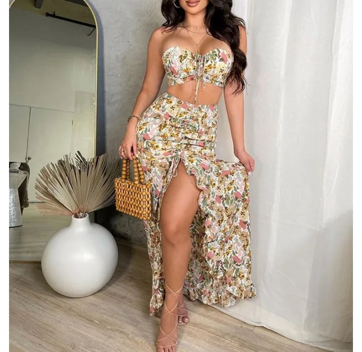 EtherealBe pleated ruffle edge dress set with floral print and high slit for summer fashion