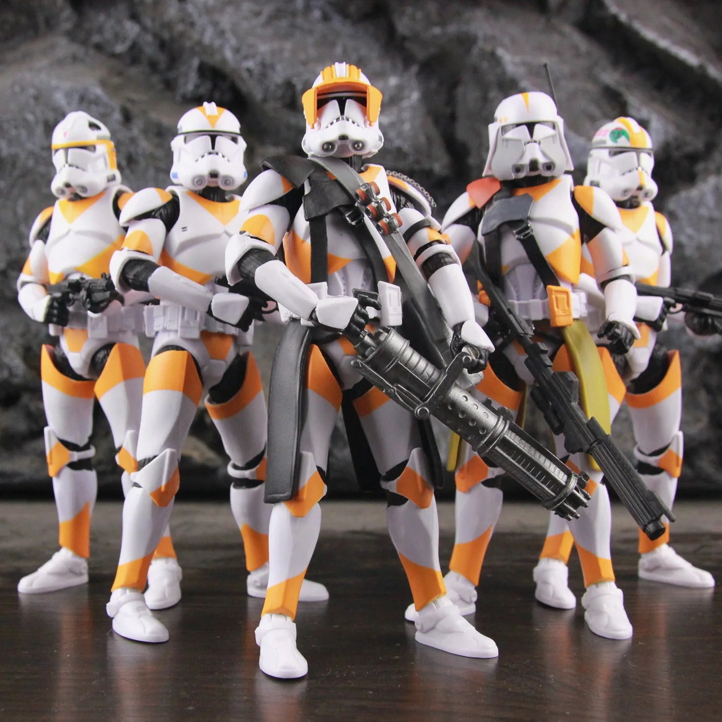 Star Wars 212th Clone Trooper action figure set featuring detailed design and articulation for collectors