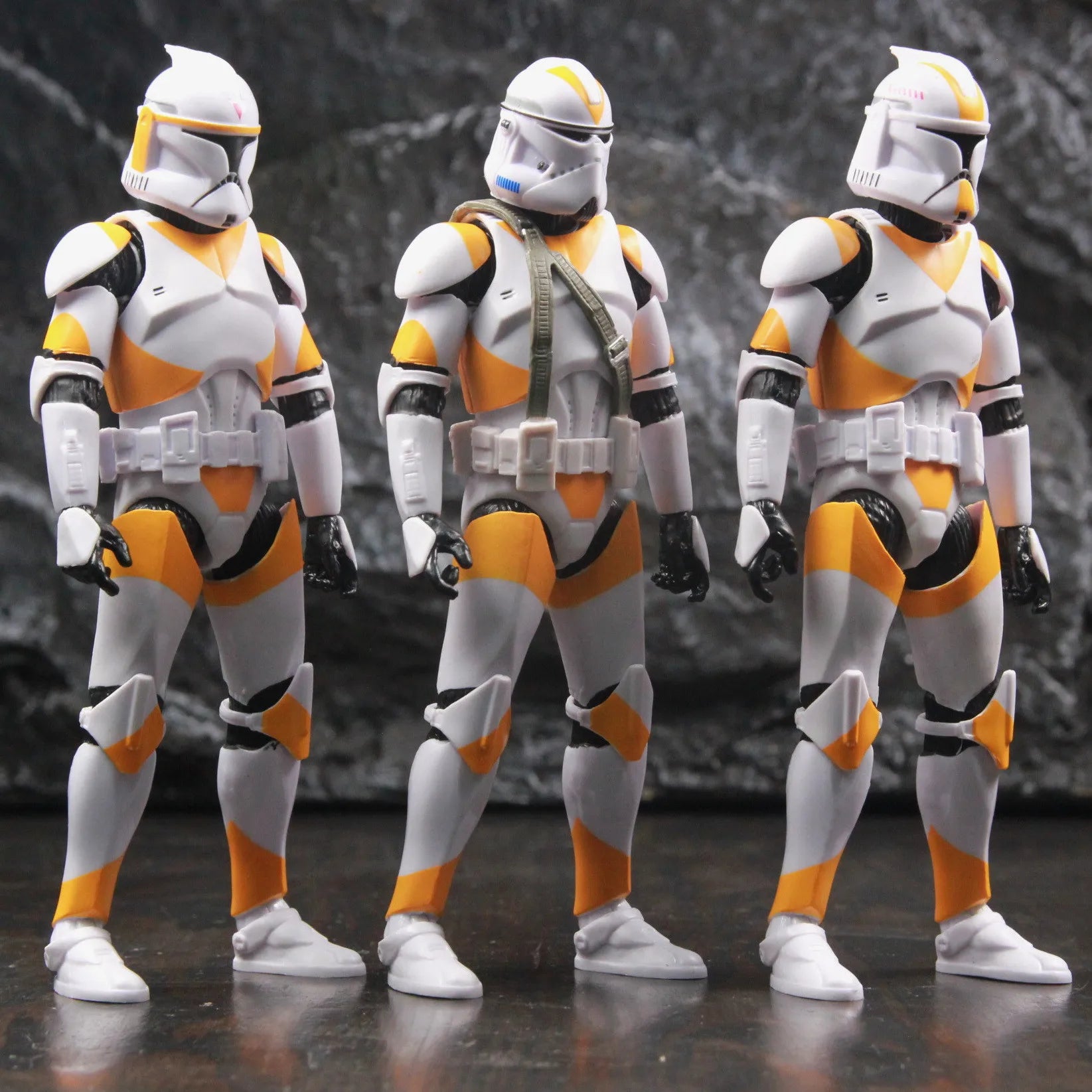 Star Wars 212th Clone Trooper action figure set with detailed armor and realistic features