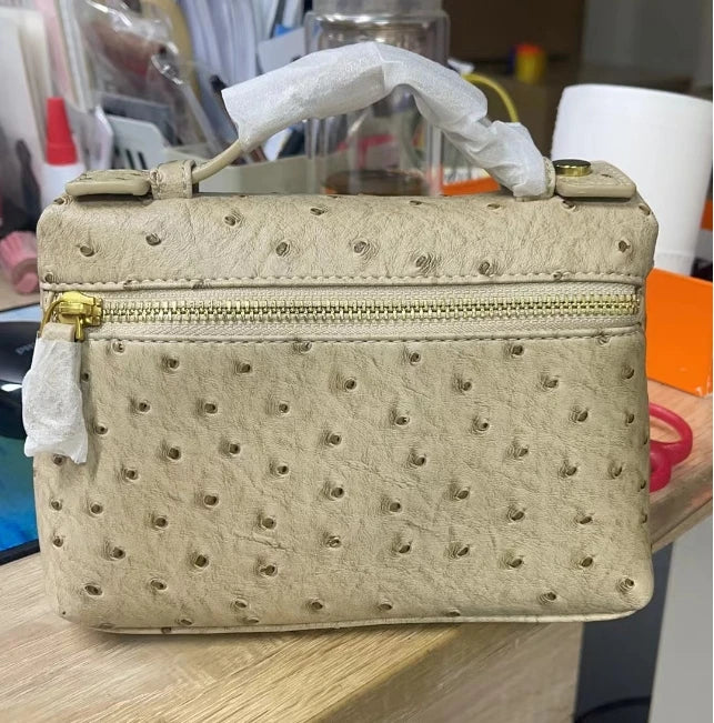 EtherealBe luxurious faux crocodile makeup bag with a stylish design and convenient handle