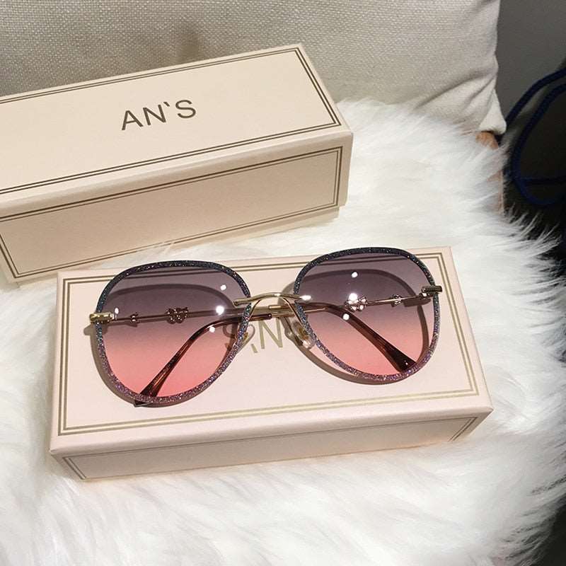 2020 New Diamond Sunglasses Female Brand Design Imitation Rhinestones Gradient Lens UV400 Pilot Sun Glasses Women Shades S316