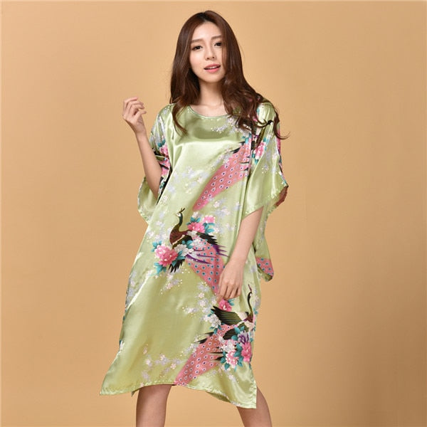 Plus Size Nightgown Sleepwear Women&#39;s Summer Nightwear Robe Lady Sexy Nightdress Silk Rayon Loose Bathrobe Gown Home Dress