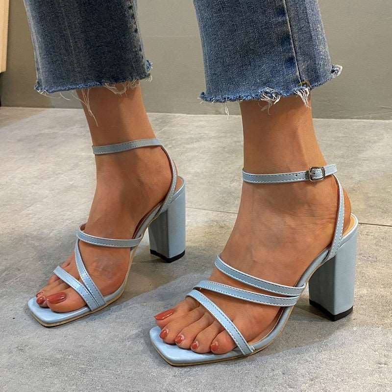 2022 New Summer Women&#39;s High Heels Fashion All-match Square Toe Chunky Heel Sandals Sexy Banquet Solid Color Simple High Heels