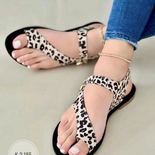 Women&#39;s Sandals 2022 Summer New Fashion Outdoor Leopard Print Clip-toe Round Head Beach Trend Flat Flip-flops Plus Size 35~43
