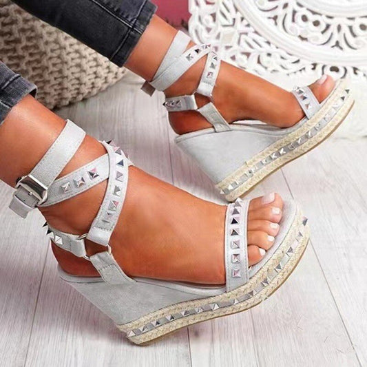 Wedge Stud Roman Sandals 2022 Summer New Women Fashion Gladiator Shoes Buckle Strap Open Toe High Heels Red Beach Prom Sandalias