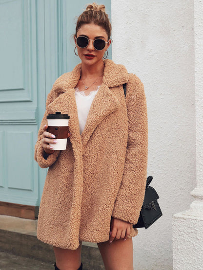 Women’s Oversized Minimalist Sherpa Coat With Folded Collar